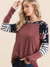 Load image into Gallery viewer, Avery Floral Top

